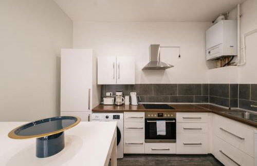 Renovated! 120qm Apartment 2 Bathrooms Balcony Up to 9 Guests - Foto 32