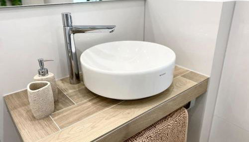 Komfort - Suite zentral, mit Balkon und Waschmaschine - Foto 3