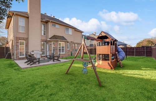 Luxury Home w Hot Tub near DFW Airport - Photo 44