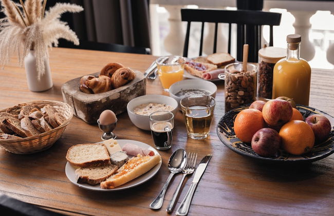 Hôtel Corneille - Entrée autonome, réception en ligne -Encore Mieux - Photo 18