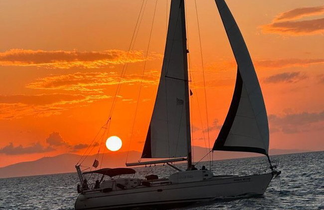 Tour privado de 3 horas al atardecer en Grecia con bebidas y refrigerios gratis - Foto 1