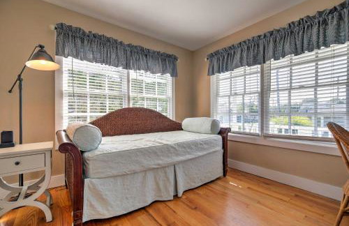 Luxe Waterfront East Quogue Home with Beach On-Site! - Foto 23