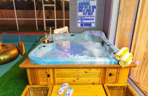 Pool Hot Tub Massage Chair Free EV Charger 5 Mins to Beaches! - Foto 4