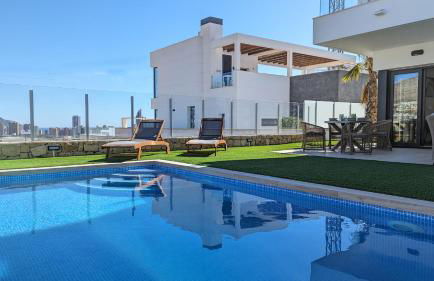 PANORAMIC pool & mountains house - Foto 1