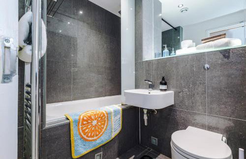 Central MCR 2BR 2BA, Parking, WiFi, Full Kitchen - Foto 29