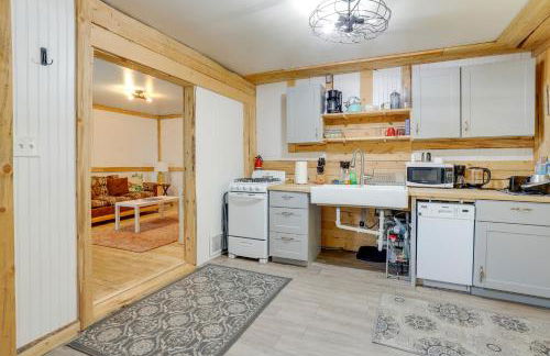 2 Mi to Dtwn Pet-Friendly Casper Apt! - Photo 9