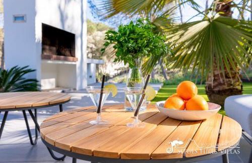 Stunning Villa Angeles with Private Pool and AC close to Sitges - Foto 9