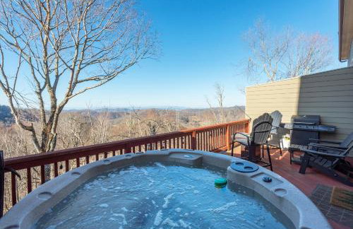 Wolf's Den~Views~Hot Tub~Home Theater~Hatley Ski! - Foto 3