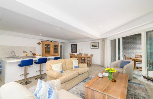 Luxury Apartment very close to Tolcarne Beach - Foto 17