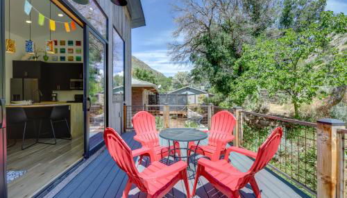 New Castle Getaway with Grill and Mountain Views! - Foto 4