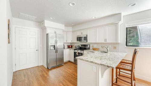 Bright and Cozy Getaway - Foto 4