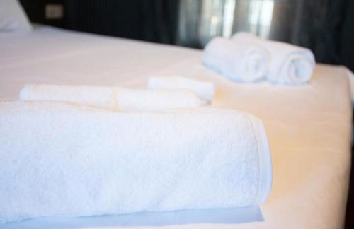 Τraditional fully detached villa on a luxurious hillock of Thessaloniki with its own garden also for family & wedding gatherings for 10 to 25 people only 15 minutes from airport - Foto 18