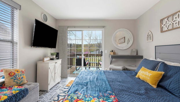 Happy Place Hideaway - Walk to Taneycomo! - Photo 2, Primary image