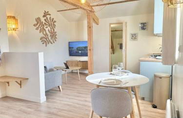 Aux portes de la plage, entièrement rénovés, climatisation, wifi, Parking gratuit, linge de maison fournit, ménage en fin de séjour compris - Foto 3