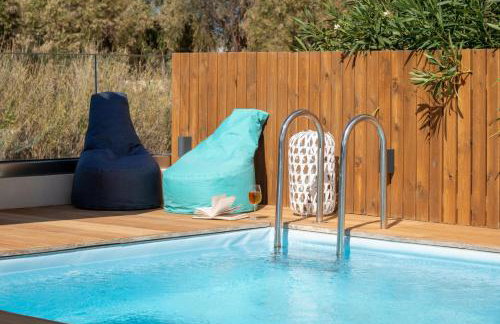 Blue Essence Seaside Villa and Suite - Photo 13