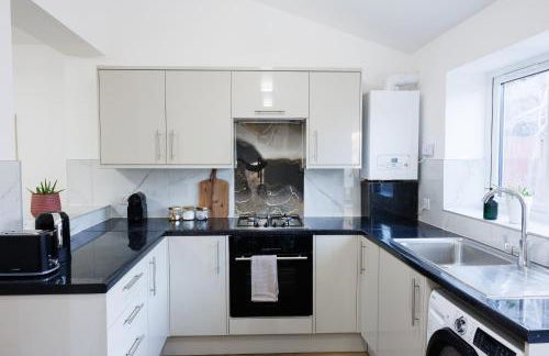 West London Spacious Modern House Garden Driveway - Foto 4