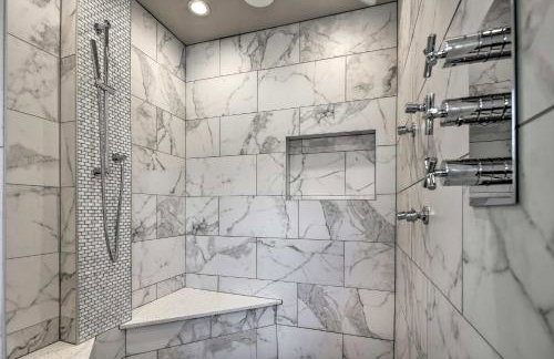 Mendenhall Valley Escape with Furnished Deck! - Foto 21