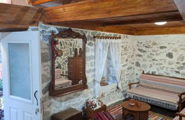 Woodstone House - Photo 1