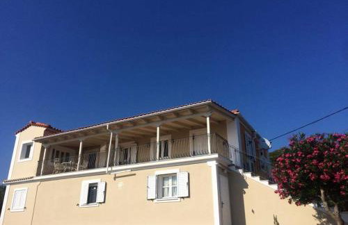 Spacious Apartment with Sea View in Tzamarelata - 90 m² - Foto 3