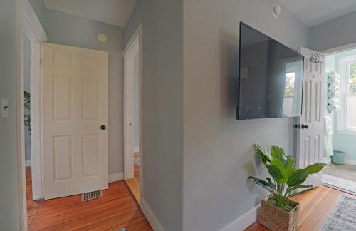 Beautiful Modern Beach House! - Photo 20