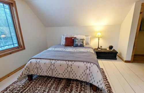 Seasonal Bliss Ski-Hike-Relax - Photo 14