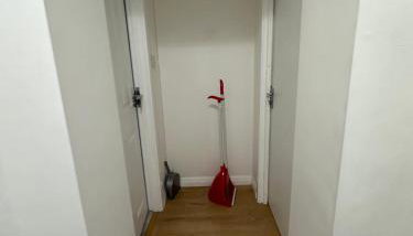 Ensuite Luxury 1st Studio Flat With full Private Toilet And Shower With its Own Kitchenette A Fully Equipped Independent Studio Flat - Foto 4