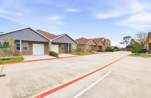 O30B Southwest Houston 2BR King Beds Pet Friendly Townhome - Foto 22