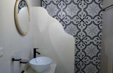 Valia's Beach Studios - Photo 9