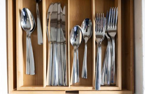 Cozy Home, 19 min to NYC, 3 Car Driveway - Foto 18