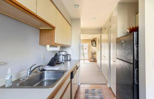 SKIING, HIKING, VILLAGE OF EVILLE MTN ESCAPE - Foto 36