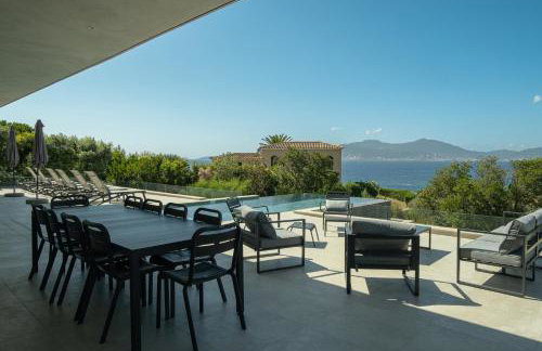 VILLA IMPERIALE vue mer piscine - Foto 37