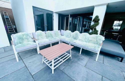 THE BOATHOUSE. The gateway to the Jurassic Coast - Photo 34