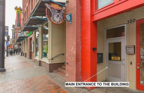 Broadway Penthouse Above Live Music & Bars - Foto 10