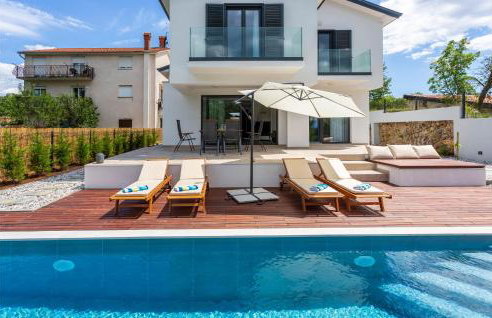 Amazing Home In Jurdani - Foto 10