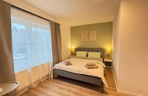 100qm-3 Room-Free Privat Parking-WIFI-SN Apartment - Foto 1