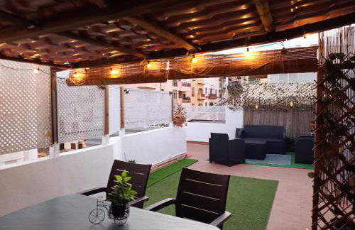 CENTER Santa Cruz, Alojamiento céntrico con gran terraza, cocina , salón y baños, todo privado - Foto 1