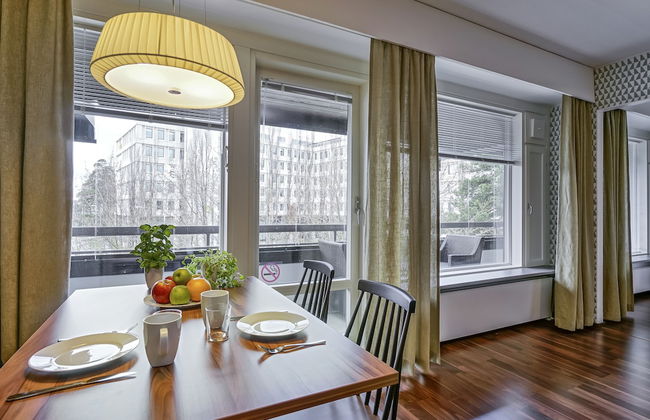 Forenom Serviced Apartments Espoo Tapiola - Photo 1