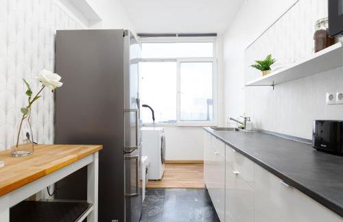 Cacilhas Amazing view of Lisbon close to beach Caparica - Foto 38