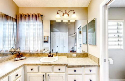 1 Mi to Lake Sumter! Family Retreat with Large Patio - Foto 22