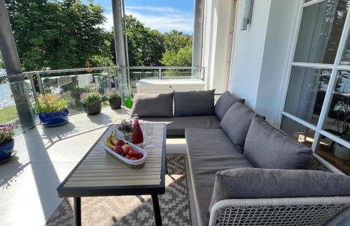 Beste Lage mit Warnowblick - großer Balkon, zwei Schlafzimmer, Aufzug, Stellplatz - Foto 20