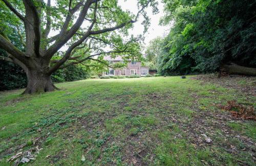 House on the Hill - Photo 28