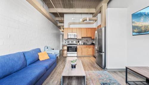 Trendy DT Loft l 2 TV's l Parking l Café - Foto 4