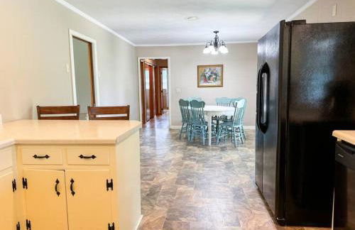 Room For the Family - Large Yard - Gallatin Stays - Foto 3