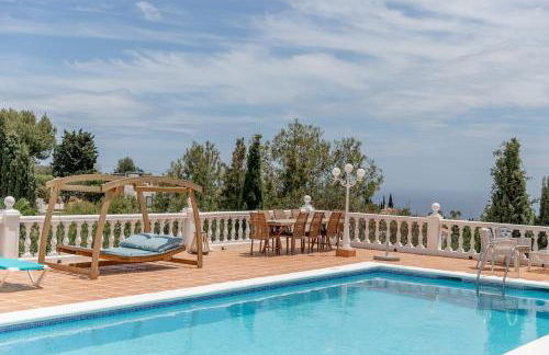 Villa Aroha - Huge Villa, Sea Views & 2 pools - Foto 53