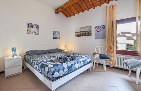 2 Bed-sleeps 6-aircon-town Centre-free Parking - Photo 4