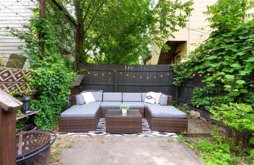 Historic Home in Ohio City Near W25! - Foto 50