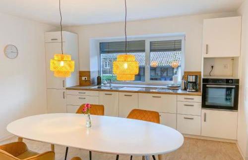 Alb-Suite Family Friendly Premium 2BR Apartment - Photo 8