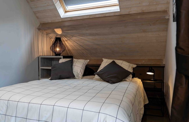 Villa With Swimming Pool in Erembodegem - Photo 8