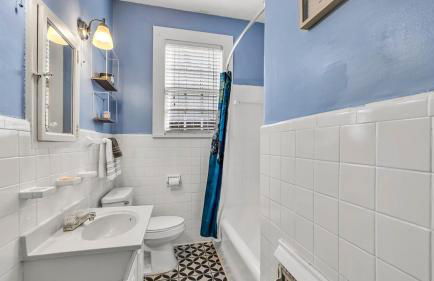 101 yr comfy Historic Home quiet private parking - Foto 17