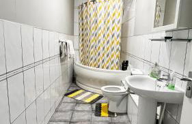 Luxury 2 Bedroom Entire Flat - Self Check in & Check out - Photo 11